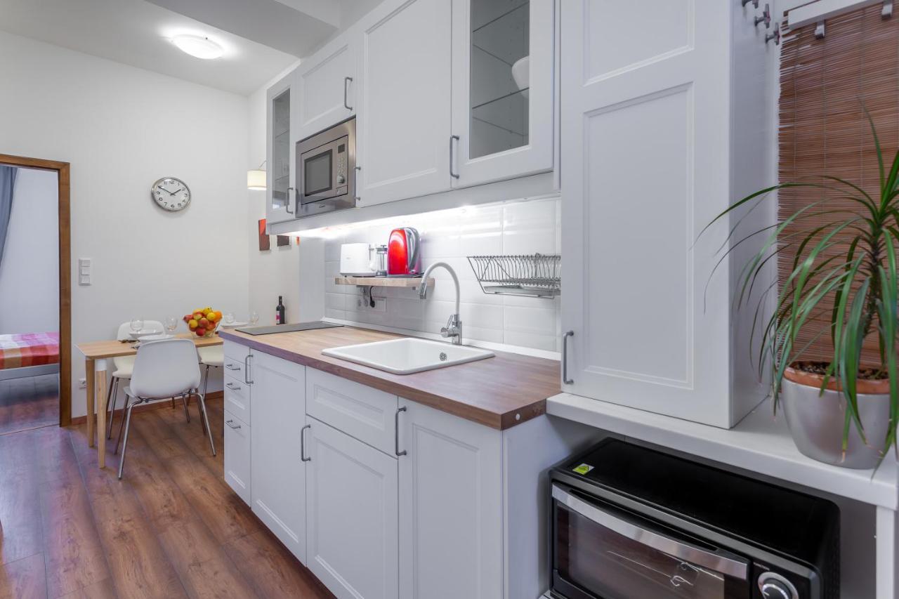 Central Avenue Apartment بودابست المظهر الخارجي الصورة